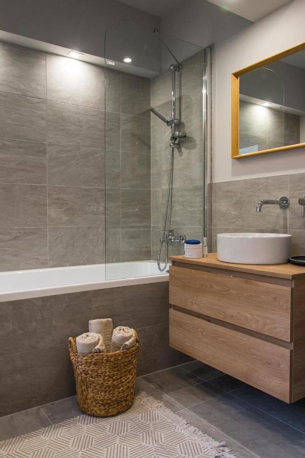 Danubio****2 Bedrooms-Be In The Center Of It All! Budapest Luaran gambar